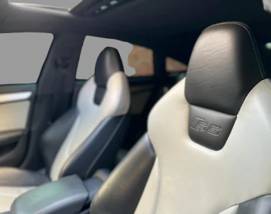 Desempenho Incrível: Potência e Precisão Sob Demanda - Audi S5 Desempenho Incrível: Potência e Precisão Sob Demanda - Audi S5
